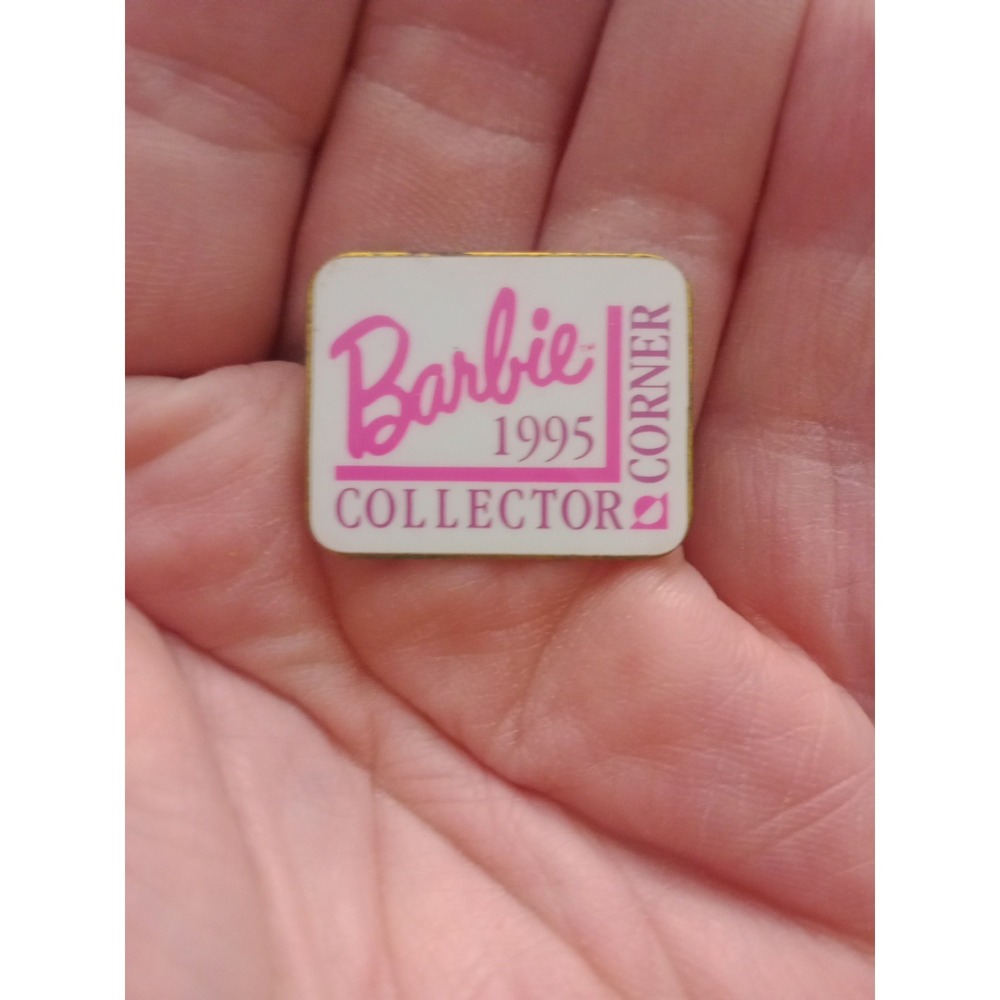 90's BARBIE "Barbie 1995 Collector Corner" Pin Back Lapel Pin 1" x 1.25" Rare